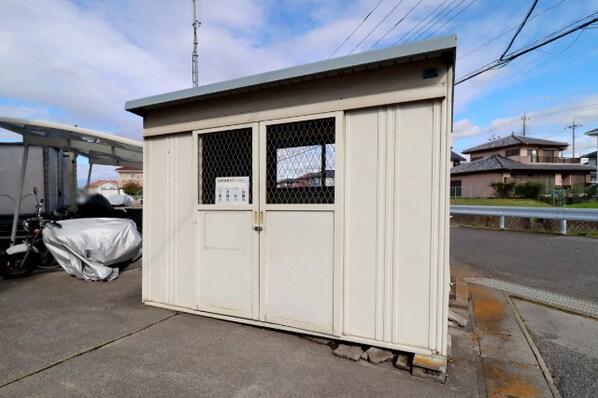 ローズタウン弐番館の物件外観写真